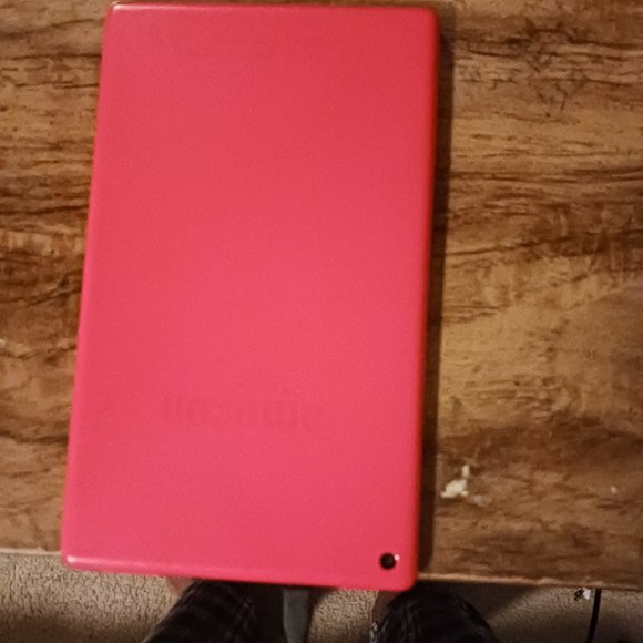 Kindle Amazon Tablet - Picture 1 of 2